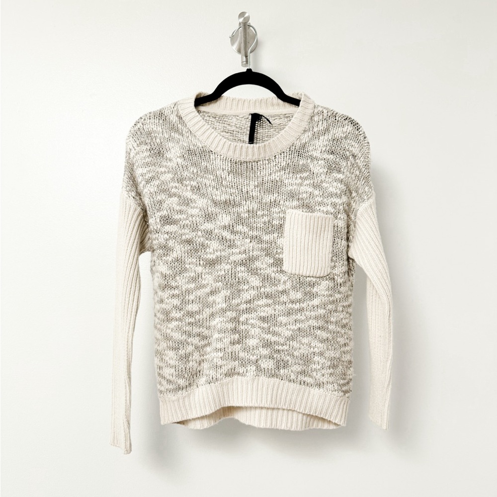 Razzle Dazzle Chunky Knit‎ Pocket Chest Winter Casual Sweater Gray Cream Small